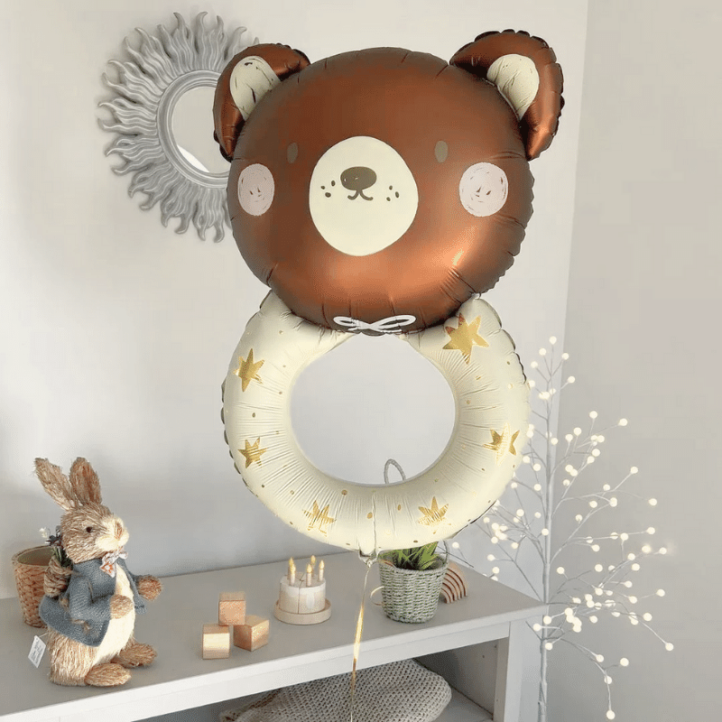 Cute bear ring-shaped balloon. Perfect for valentines day or anniversay decoration!